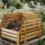 comment construire un composteur en bois pour recycler vos déchets de jardin